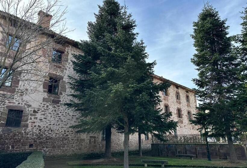 Трехместный Номер Стандарт Совместная Ванная, Albergue Real Fabrica De Ezcaray