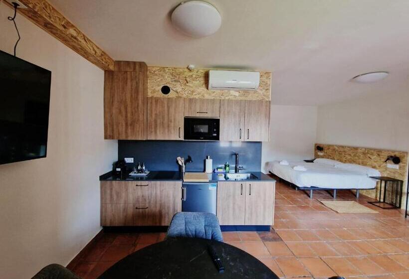 Номер Стандарт, Albergue Real Fabrica De Ezcaray