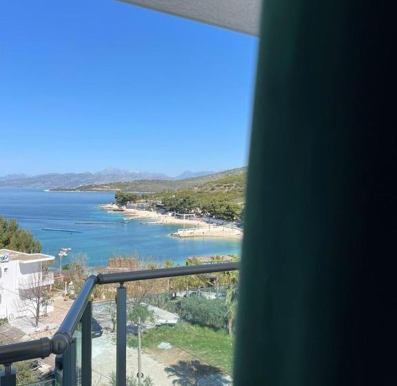اتاق لوکس سه تخته, Sea La Vie By Hotel Anna
