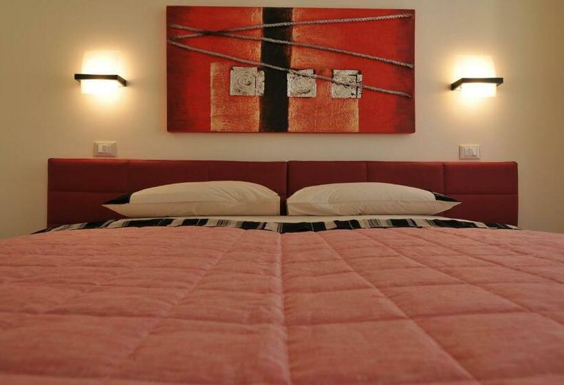 اتاق استاندارد سه نفره, B&b Il Grifone
