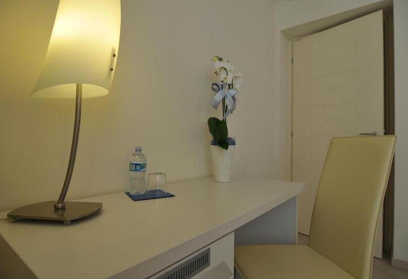 اتاق استاندارد, B&b Il Grifone