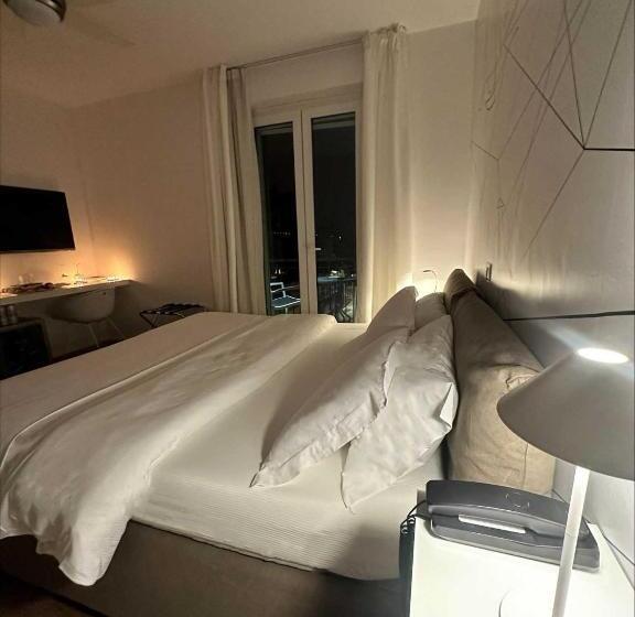 디럭스 룸, Sk Active Hotel   Ex Garni Hotello
