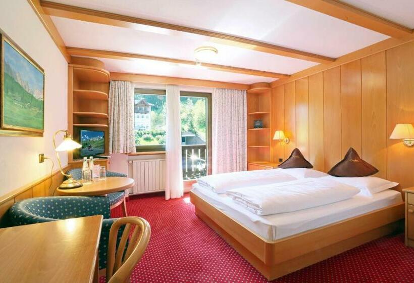 Quarto Estandard Vista Montanha, Condor