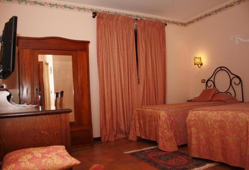 اتاق استاندارد یک نفره, Locanda Salimbeni