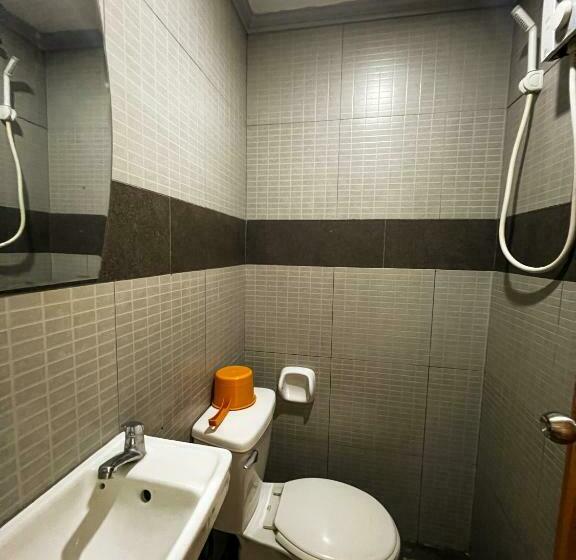 Номер Deluxe, Stone House Hotel Manila