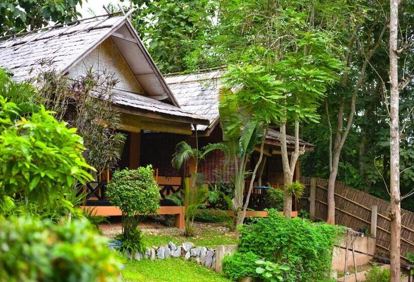 Deluxe room with river view, Mandala Ou Resort