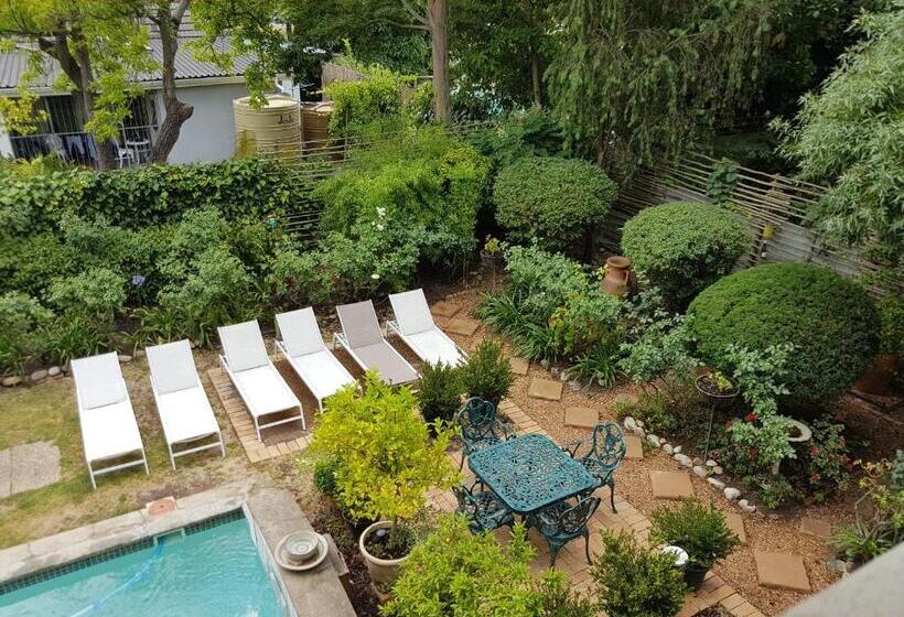 Номер Стандарт Трехместный, 10 Alexander B&b