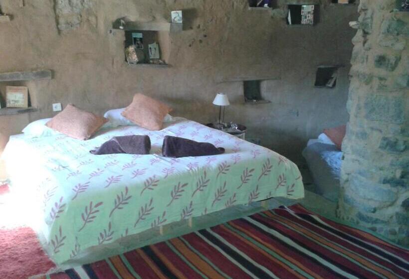 Pokój Czteroosobowy Standard, Maison Boutchrafine