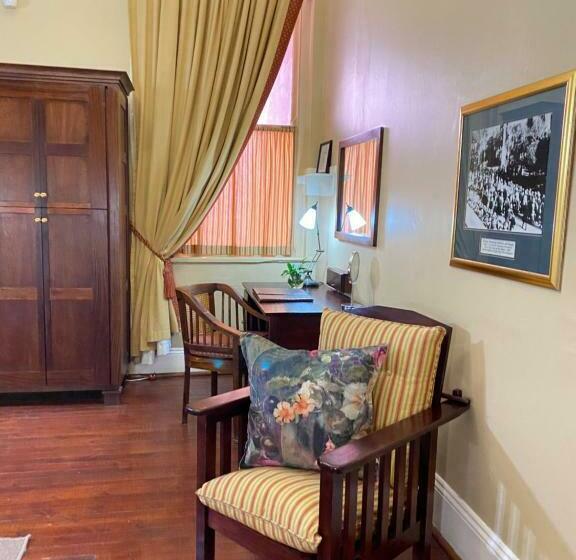 اتاق استاندارد, Kimberley Club Guesthouse