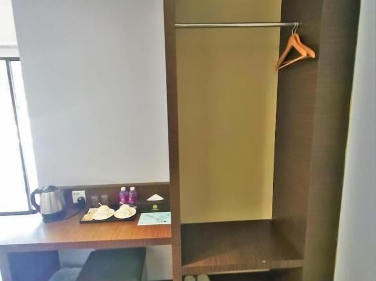 Номер Deluxe, Merdeka