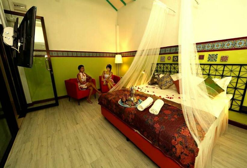 带大床的高级房间, Langit Langi Hotel Port Dickson