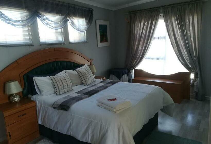 Номер Стандарт, Tirzah S B&b And Self Catering