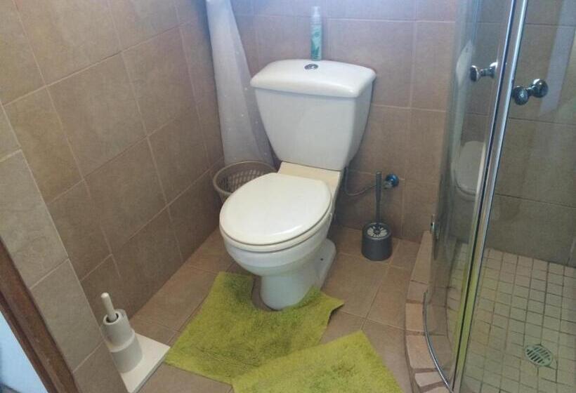 Номер Стандарт Совместная Ванная, Tirzah S B&b And Self Catering