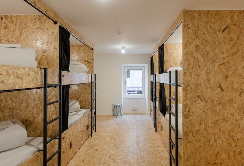 Кровать в Общей Комнате, Hostel Conii & Suites Algarve