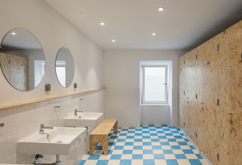 Кровать в Общей Комнате, Hostel Conii & Suites Algarve