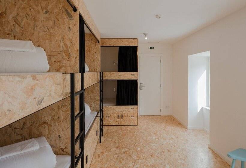공동 객실, Hostel Conii & Suites Algarve