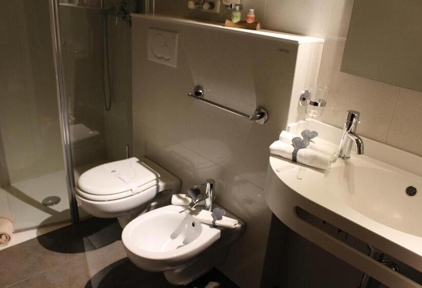 Quarto Superior com Terraço, Meublé Gorret