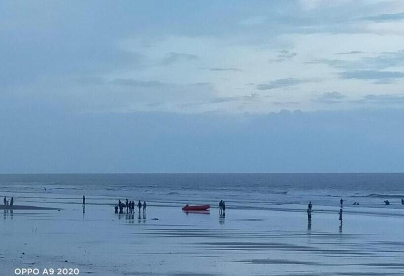 اتاق لوکس, Sea Sand