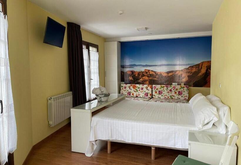 Deluxrum med Balkong, The Way Hotel Molinaseca