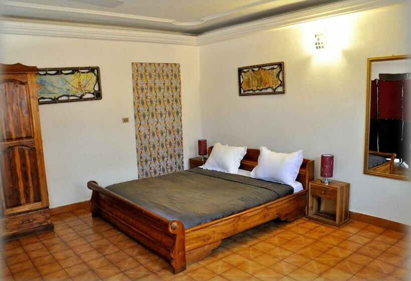 Standard Triple Room with Terrace, Aurore Lome