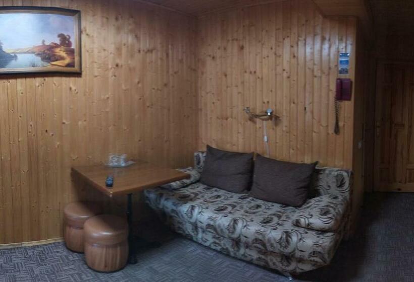 Suíte Júnior Comfort, Urochyshe Vyshnya