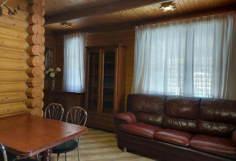 Casa 1 Quarto, Urochyshe Vyshnya