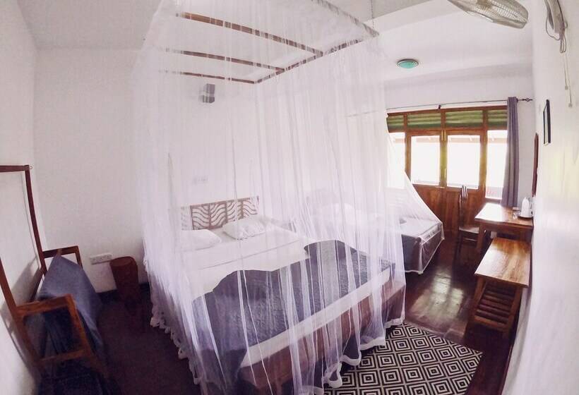 Quarto Estandar, Lakshmis Hotel Ella