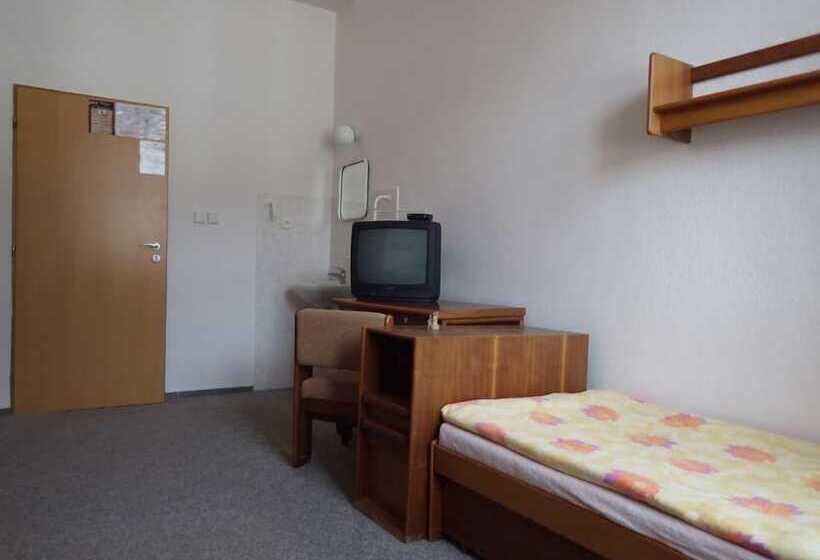 스탠다드 룸 공동 욕실, Chata Labská   špindlerův Mlýn   Hostel