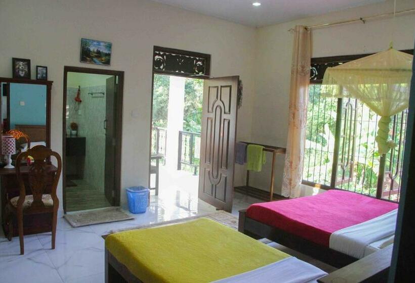 Quarto Triplo Deluxe, Prince Villa Sigiriya