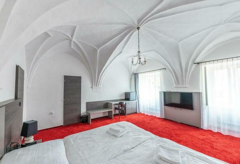 标准间, Třebovská Restaurace