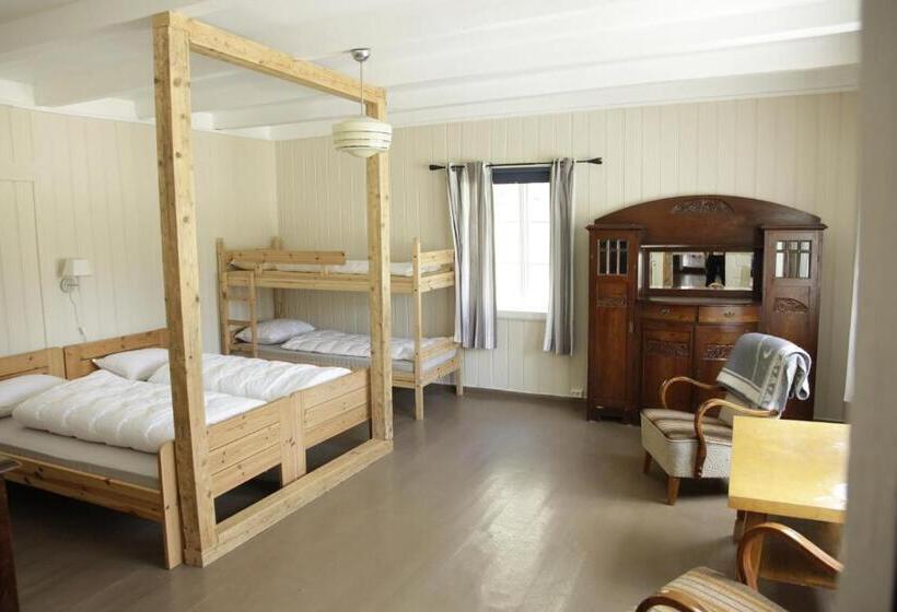 浴室共有ファミリールーム, Brekke Gard Hostel