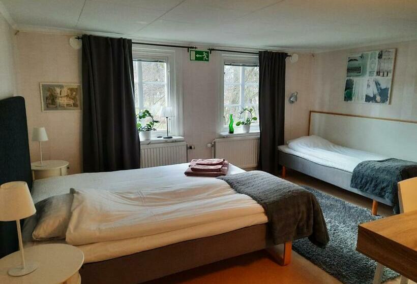 Трехместный Номер Стандарт Совместная Ванная, Kvarndammens Bed & Breakfast