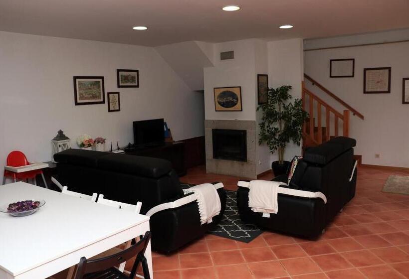 דירת שלושה חדרים, Casa Paz Do Outeiro