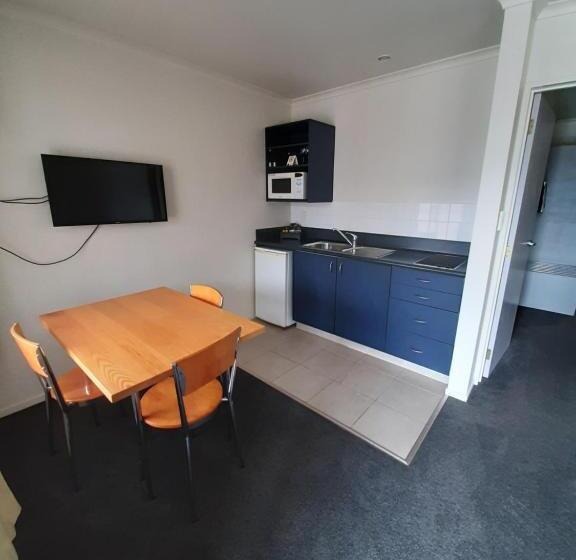 Апартаменты 1 Спальня, Claremonte Motor Lodge