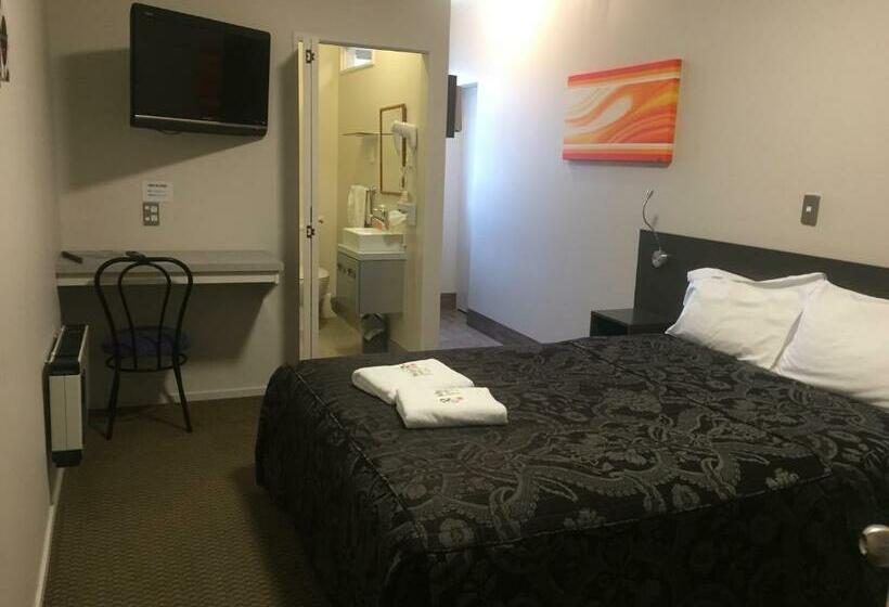 Студия Стандарт, Motel On Carroll