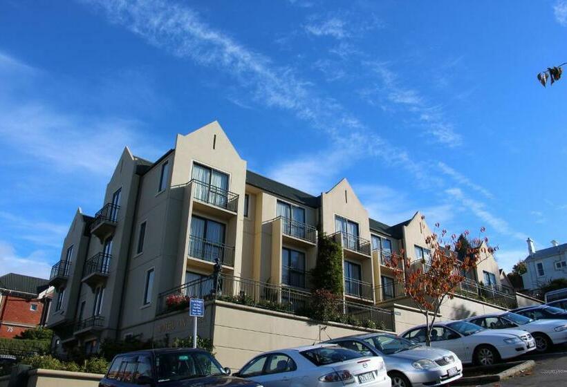 이그제큐티브 스위트, Motel On York