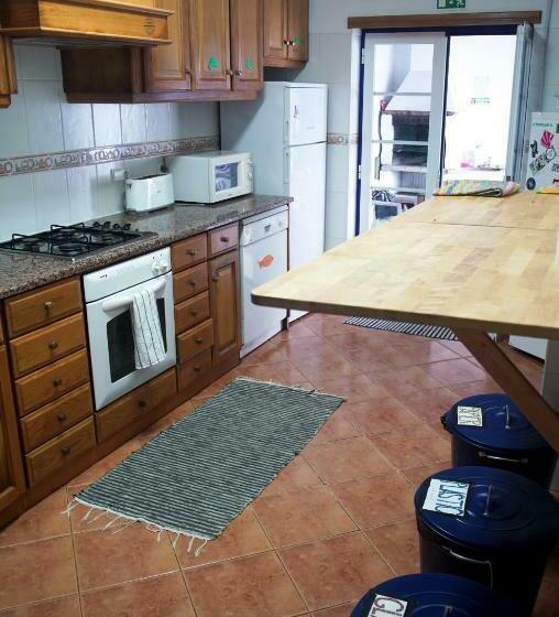 Дом 4 Спальни, Baleal Guesthouse