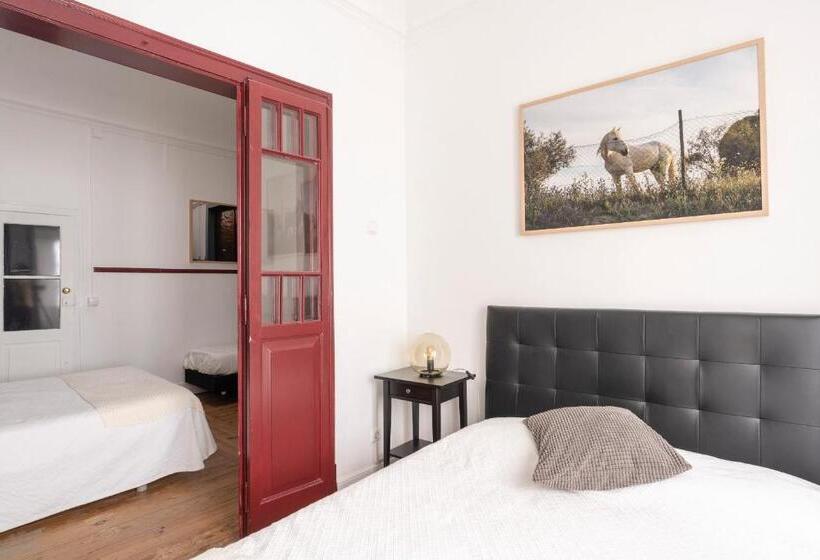 سوییت, Burgos Guest House