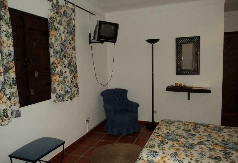 סוויטת ג'וניור, Alojamento Pero Rodrigues