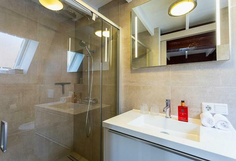 Номер Стандарт, B&b Parijs Aan De Kaai