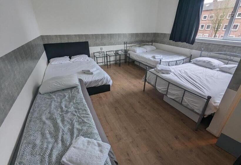 Семейный Номер, Chao Nl 24 Hours Open