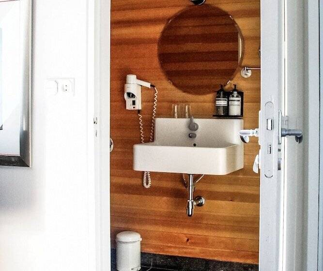 デラックスルーム, De Lochemse Berg