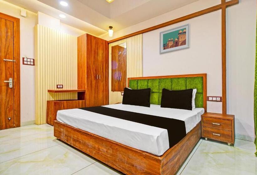Трехместный Номер Классика, Oyo Hotel Shree