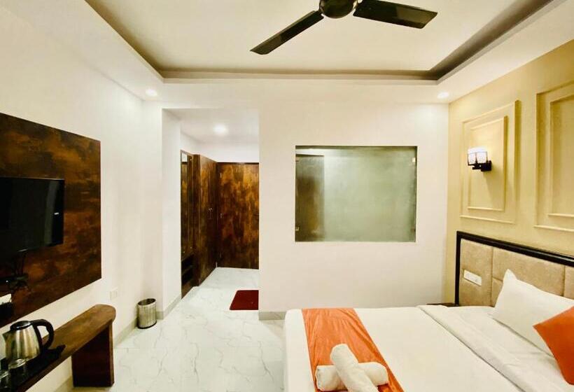 带大床的豪华间, Amritsar View With Swimming Pool   Best Selling Property In Amritsar