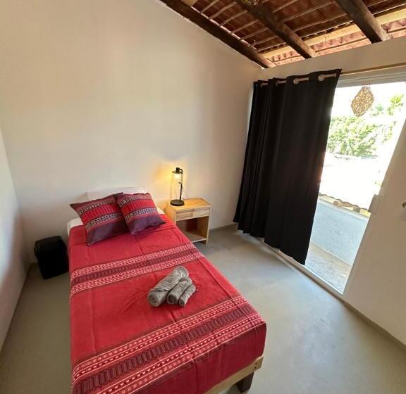 Quarto Estandar Individual, Barrio Del Amor Rooms