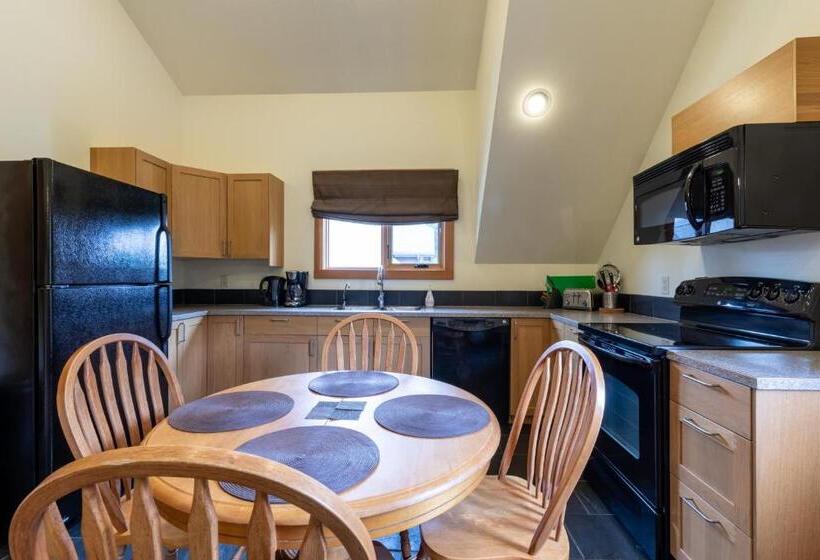 スイート, Canyon Ridge Lodge
