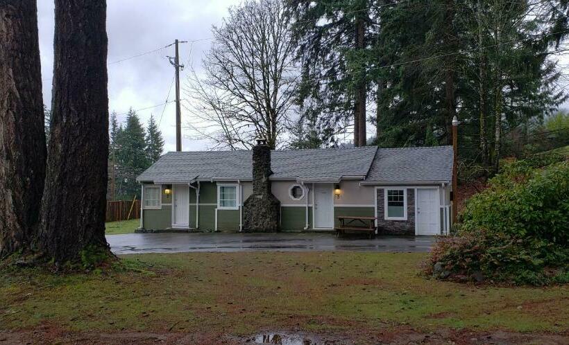 Студия Deluxe, Malahat Bungalows Motel