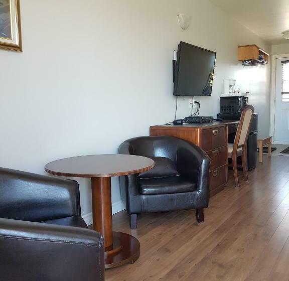 Номер Стандарт 2 Двуспальные Кровати, Motel Des Mariniers