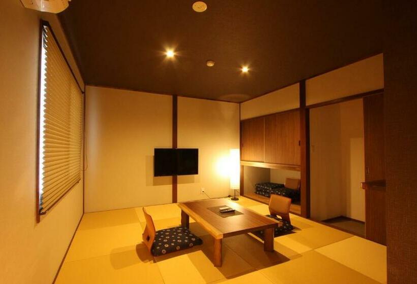 Семейный Номер Superior, Nozawa Onsen Azegamikan