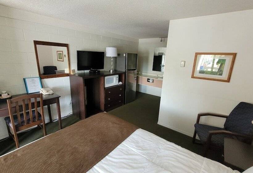 带2个双人床的标准工作室, Western Traveller Motel